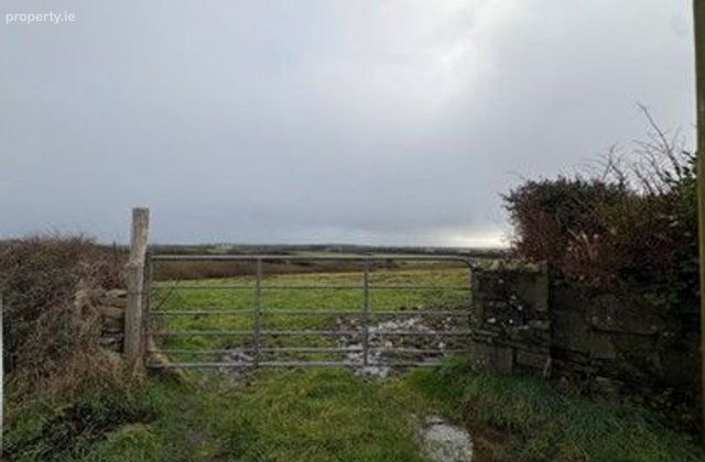 Knockliscrane, Miltown Malbay, Co. Clare - Click to view photos