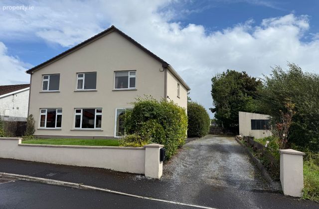 9b Knockroe, Castlerea, Castlerea, Co. Roscommon - Click to view photos