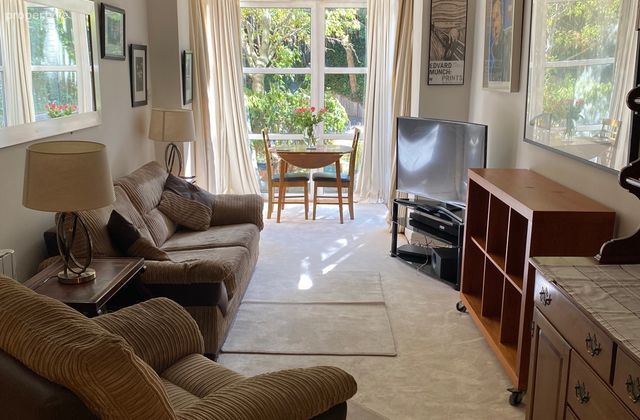 Apartment 4, The Poplars, Dunstaffnage Hall, Saint, Stillorgan, Co. Dublin - Click to view photos