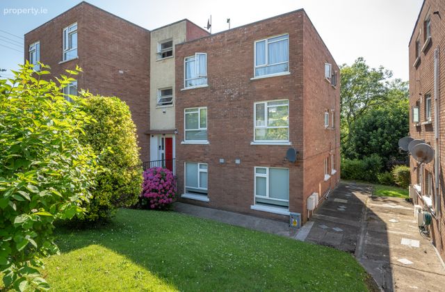 1 Millbrook, Carrigaline Road, Douglas, Cork, Douglas, Co. Cork - Click to view photos