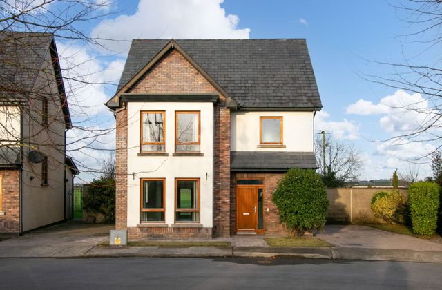 3 Chapelton, Hollystown, Dublin 15 - Click to view photos