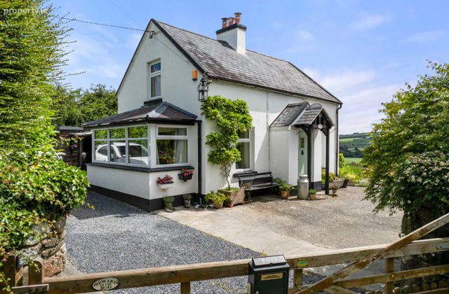 Norths Hill Shanbogh Upper, New Ross, Co. Kilkenny - Click to view photos