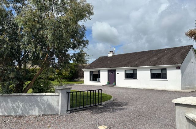 Ballyhorgan West, Lixnaw, Co. Kerry - Click to view photos