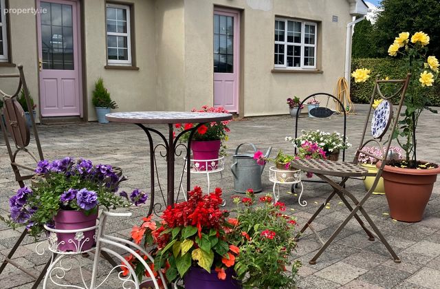 Mews, Straffan, Co. Kildare, Straffan, Co. Kildare - Click to view photos