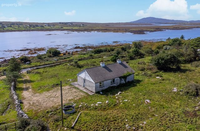 Cloonisle, Cashel, Cashel, Co. Galway - Click to view photos