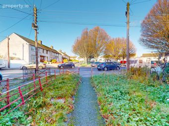 27 Griffith Parade, Finglas, Dublin 11 - Image 2