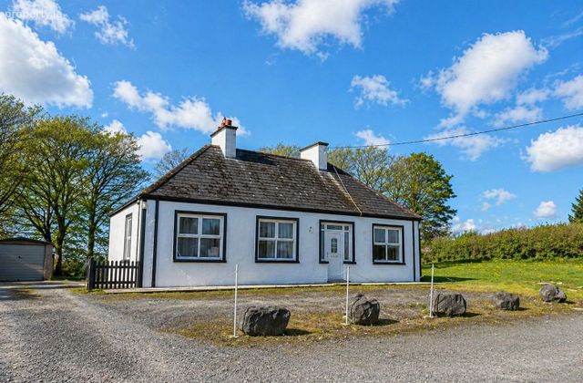 Island Upper, Ballyhaunis, Ballyhaunis, Co. Mayo - Click to view photos