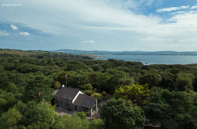 Esknafeelina, Glengarriff, Glengarriff, Co. Cork - Click to view photos