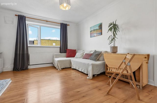 4 Beechfield Court, Beechfield Close, Whitehall Road, Dublin 12 - Click to view photos