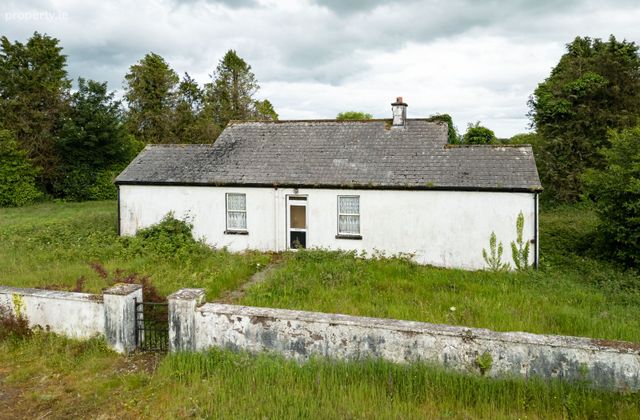 Knocknagoun, Rylane, Rylane, Co. Cork - Click to view photos