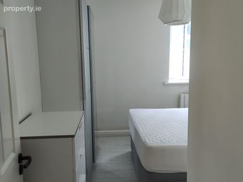 Apartment 4, Gl&oacute;r Na Mara, 9 New Dock Street, The, Galway City Centre, Co. Galway - Image 4