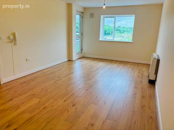 37 Rosbercon Court, Lower Rosbercon, New Ross, Co. Wexford - Image 4
