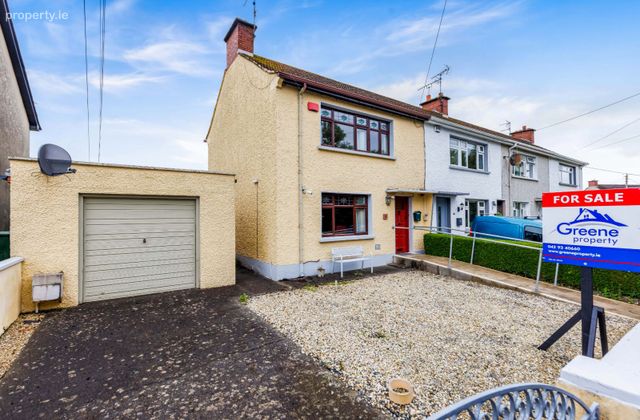 2 Lennon Melia Terrace, Armagh Road, Dundalk, Co. Louth - Click to view photos
