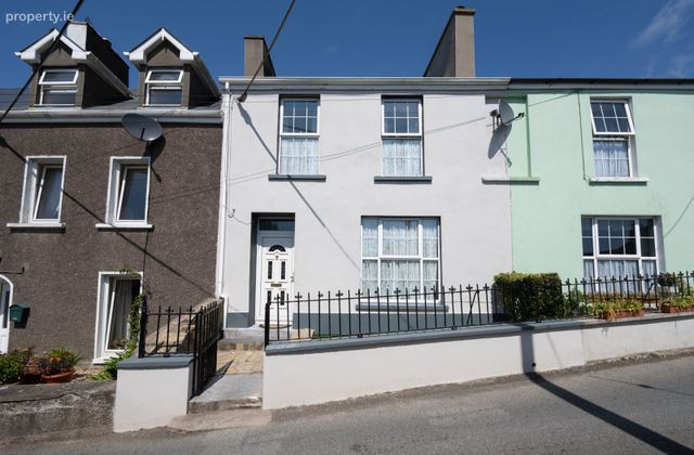 11 John O'connell Street, Cobh, Cobh, Co. Cork - Click to view photos