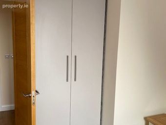 2 Bedroom Apartment, East Road, East Wall, Dublin 3 - Image 5