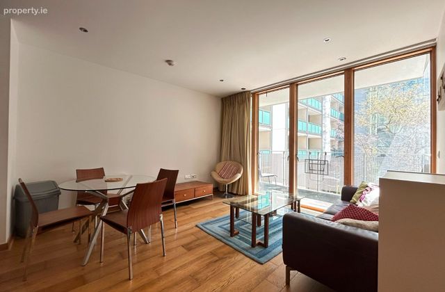 Killashee House, IFSC, Dublin 1 - Click to view photos