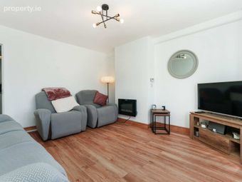 32 Collins Place, Finglas, Dublin 11, Finglas, Dublin 11 - Image 4