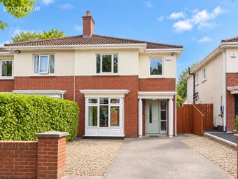 5 Woodstown Meadow, Knocklyon, Dublin 16