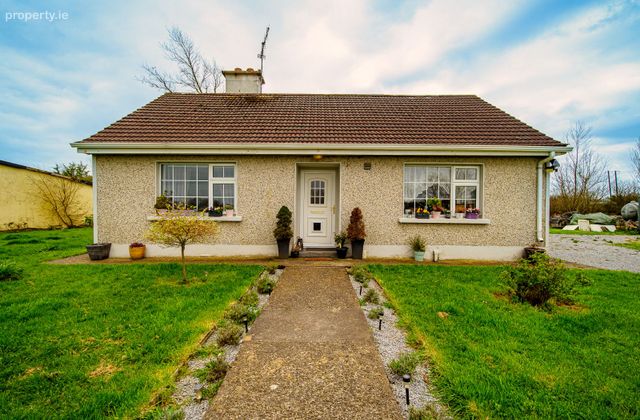 Camas, Newcastle West, Co. Limerick - Click to view photos