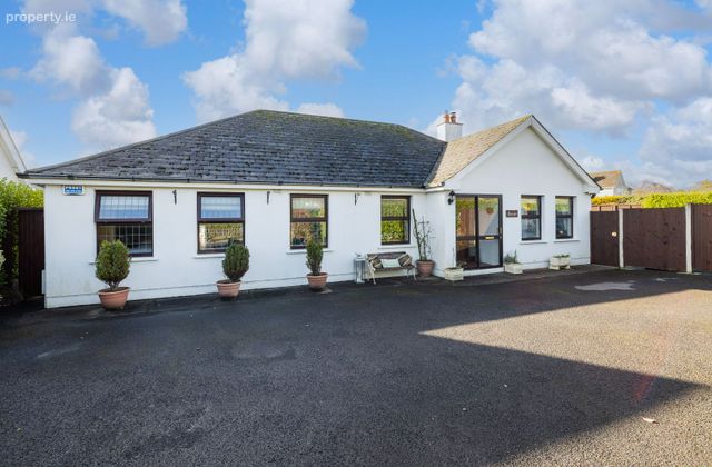 Baybush, 3 Hamlet Close, Bremore, Balbriggan, Co. Dublin - Click to view photos