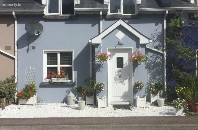 Station Terrace, Ennistymon, Co. Clare, Ennistymon, Co. Clare - Click to view photos
