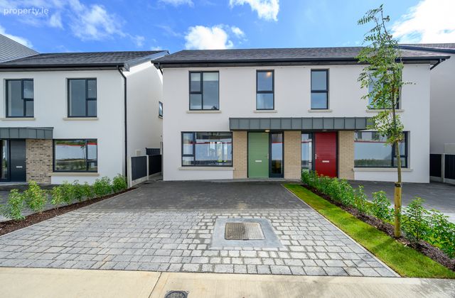 The Valentia, New Water Rock Road, Midleton, Co. Cork - Click to view photos