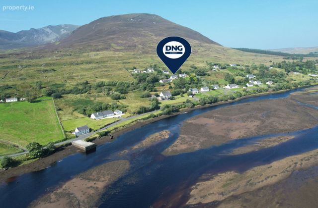Aughera, Teelin, Co.donegal, Teelin, Co. Donegal - Click to view photos