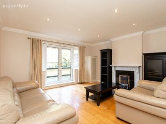 52 Collegefort, Castleknock, Strawberry Beds, Co. Dublin - Image 2