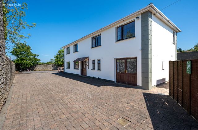 Main Street, Clonaslee, Clonaslee, Co. Laois - Click to view photos