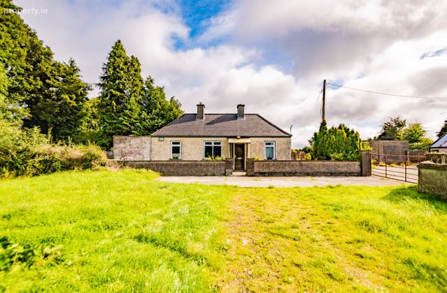 Baltrasna, Mullingar, Mullingar, Co. Westmeath - Click to view photos