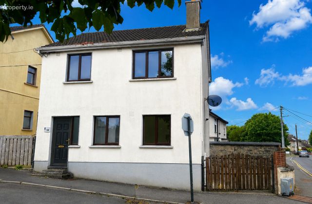 1b Saint Rioch Terrace, Co. Kilkenny, Kilkenny, Co. Kilkenny - Click to view photos
