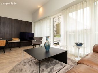 Apartment 29, Hanover Court, Hanover Quay, Dublin 2 - Image 5