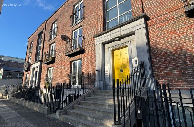 11 Pery Court, Mallow Street Upper, Limerick City Centre, Co. Limerick - Click to view photos