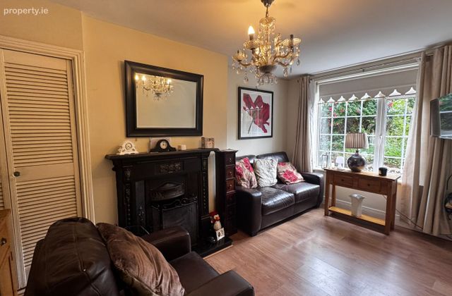 Templeacre Avenue, Gurranabraher, Co. Cork - Click to view photos