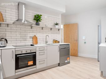 Apartment 5, Grand Canal Place, Dublin 2 - Image 3
