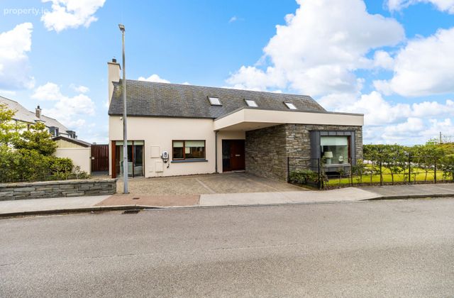 1 Lavallin Avenue, Whitechurch, Whitechurch, Co. Cork - Click to view photos