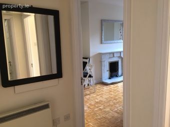 20 Harcourt Hall, Charlotte Way, Dublin 2 - Image 2