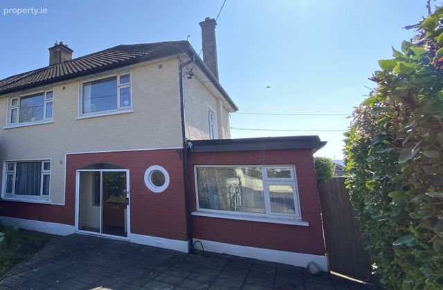 Naantali, 3 Firgrove Lawn, Bishopstown, Co. Cork - Click to view photos