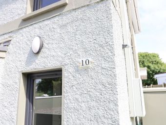 10 Clancool Terrace, Bandon, Bandon, Co. Cork - Image 2