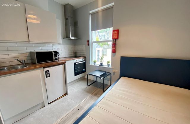 Botanic Avenue, Drumcondra, Dublin 9 - Click to view photos