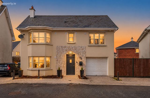 53 The Meadows, Cornelscourt, Newbridge, Co. Kildare - Click to view photos