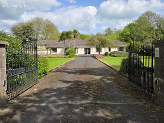 Shannon View, Clonmoney North, Bunratty, Co. Clare - Image 2