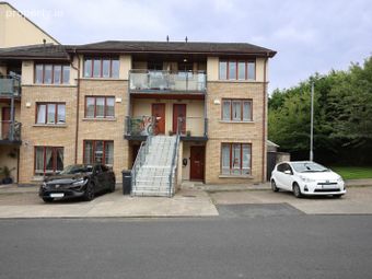 4 Belarmine Place, Stepaside, Dublin 18