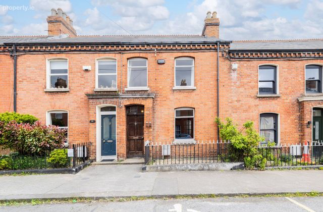 18 Carlingford Road, Dublin 9, Drumcondra, Dublin 9 - Click to view photos