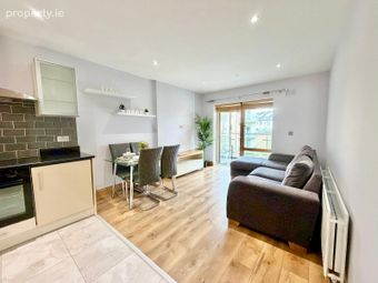 Apartment 38, Oak House, Carrickmines, Dublin 18 - Image 3