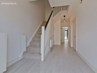 7 The Hall, Scholarstown Wood, Rathfarnham, Dublin 16, Rathfarnham, Dublin 16 - Image 2
