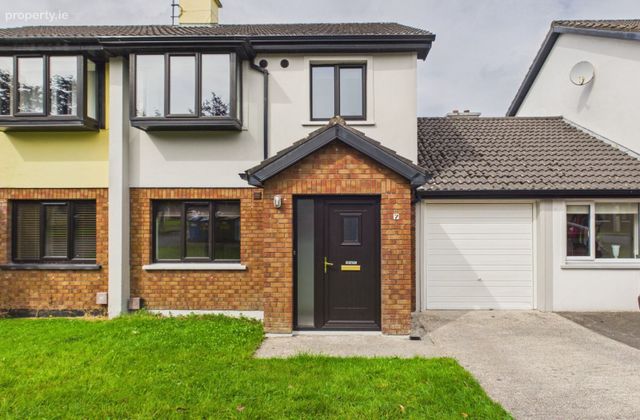 7 Meadowcourt, Ennis, Ennis, Co. Clare - Click to view photos