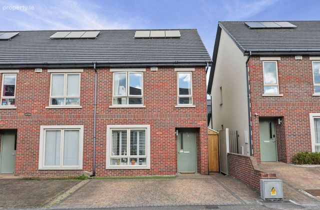 8 Parkside Close, Dublin 13, Balgriffin, Dublin 13 - Click to view photos