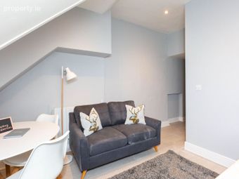 Flat 5, 10 Stamer Street, Dublin 8 - Image 4