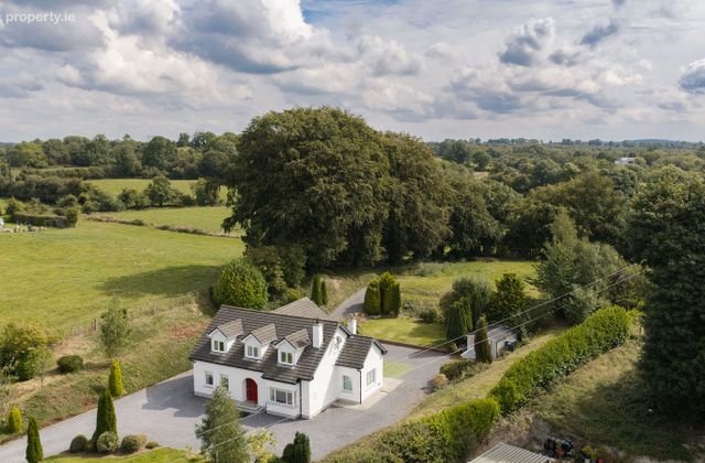 Rathconnell, Mullingar, Co. Westmeath - Click to view photos